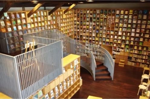 こども本の森構想推進事業